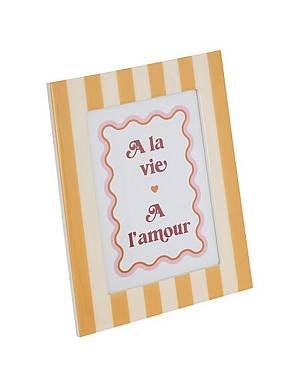 Κορνίζα ξύλινη/ρίγες κευκές ώχρα 13x18cm