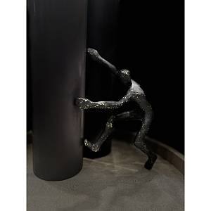 CLIMBER ΔΙΑΚΟΣΜΗΤΙΚΟ ΤΟΙΧΟΥ 14x6x24cm POLYRESIN ΜΑΥΡΟ ΧΡΥΣΟ