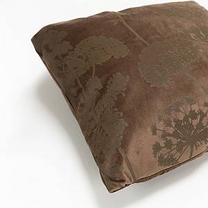 PEONY ΔΙΑΚΟΣΜΗΤΙΚΟ ΜΑΞΙΛΑΡΙ 45x45cm ΒΕΛΟΥΔΟ ΚΑΦΕ