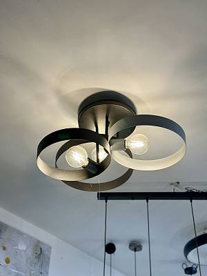 Μεταλλικό πολύφωτο