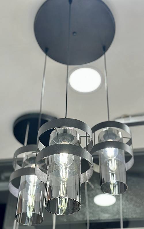 ΓΥΑΛΙΝΟ ΠΟΛΥΦΩΤΟ