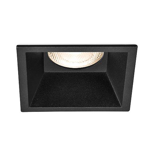 BRY-TETRA-CF-SQR-BLC-SPOTLIGHT