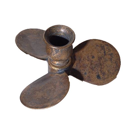 Κηροπήγιο Bάση Έλικας Μπρούτζινο 127BR