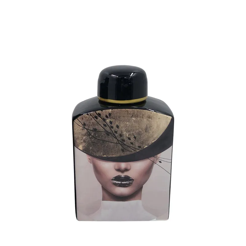 ΚΕΡΑΜΙΚΟ ΚΟΥΠ ΜΕ ΚΑΠΑΚI ΜΙΚΡΟ ΓΥΝΑΙΚΑ ΜΕ ΚΑΠΕΛΟ ΜΑΥΡΟ/ΧΡΥΣΟ & ΨΑΡΑΚΙΑ - 16.5x9.5x25cm 4/KIB