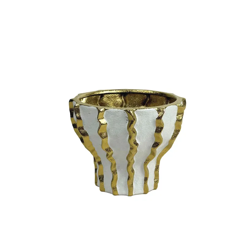 ΚΕΡΑΜΙΚΟ ΚΟΥΠ ΛΕΥΚΟ ΜΕ ΧΡΥΣΕΣ ΚΑΘΕΤΕΣ ΖΙΚΖΑΚ ΡΑΒΔΩΣΕΙΣ XSMALL - 17.8cm 1/12ΚΙΒ