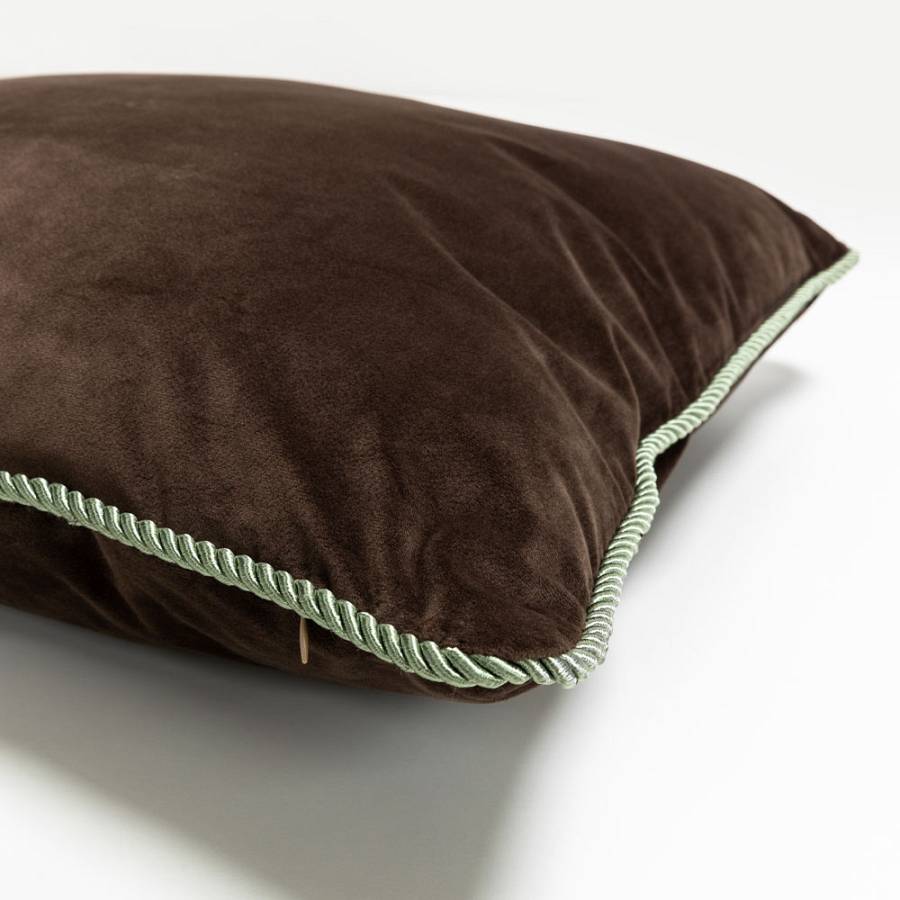 SOLID ΔΙΑΚΟΣΜΗΤΙΚΟ ΜΑΞΙΛΑΡΙ 50x50cm ΒΕΛΟΥΔΟ ΚΑΦΕ