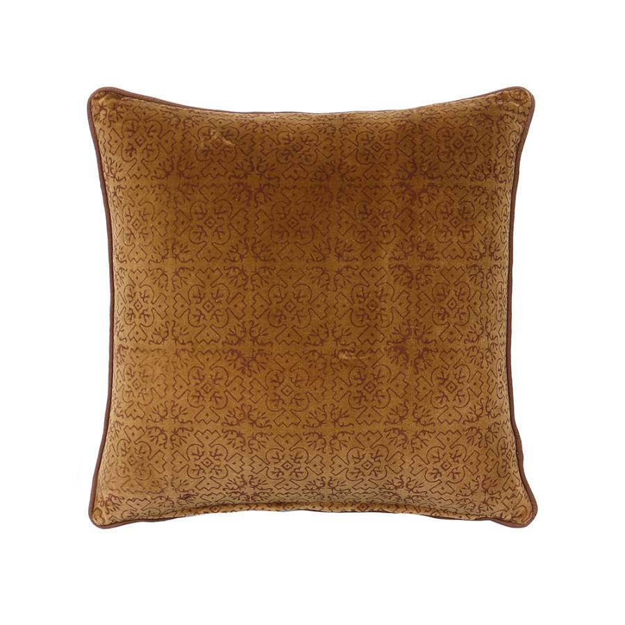 SUNDIAL C ΔΙΑΚΟΣΜΗΤΙΚΟ ΜΑΞΙΛΑΡΙ 50x50cm ΒΑΜΒΑΚΙ CARAMEL ΒΕΛΟΥΔΟ