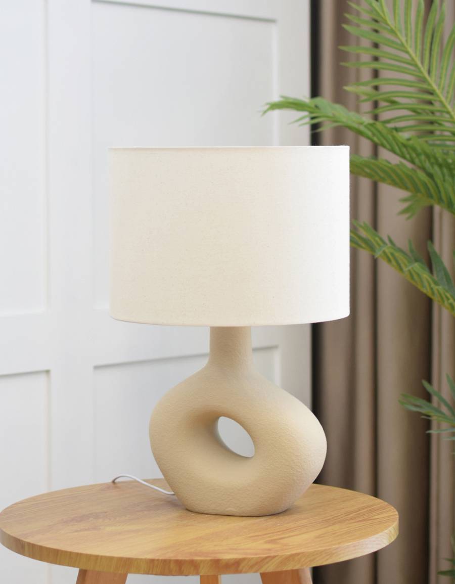 PEBBLE ΦΩΤΙΣΤΙΚΟ ΕΠΙΤΡΑΠΕΖΙΟ 30x30x49cm ΚΕΡΑΜΙΚΟ ΜΠΕΖ ΛΙΝΟ ΜΠΕΖ