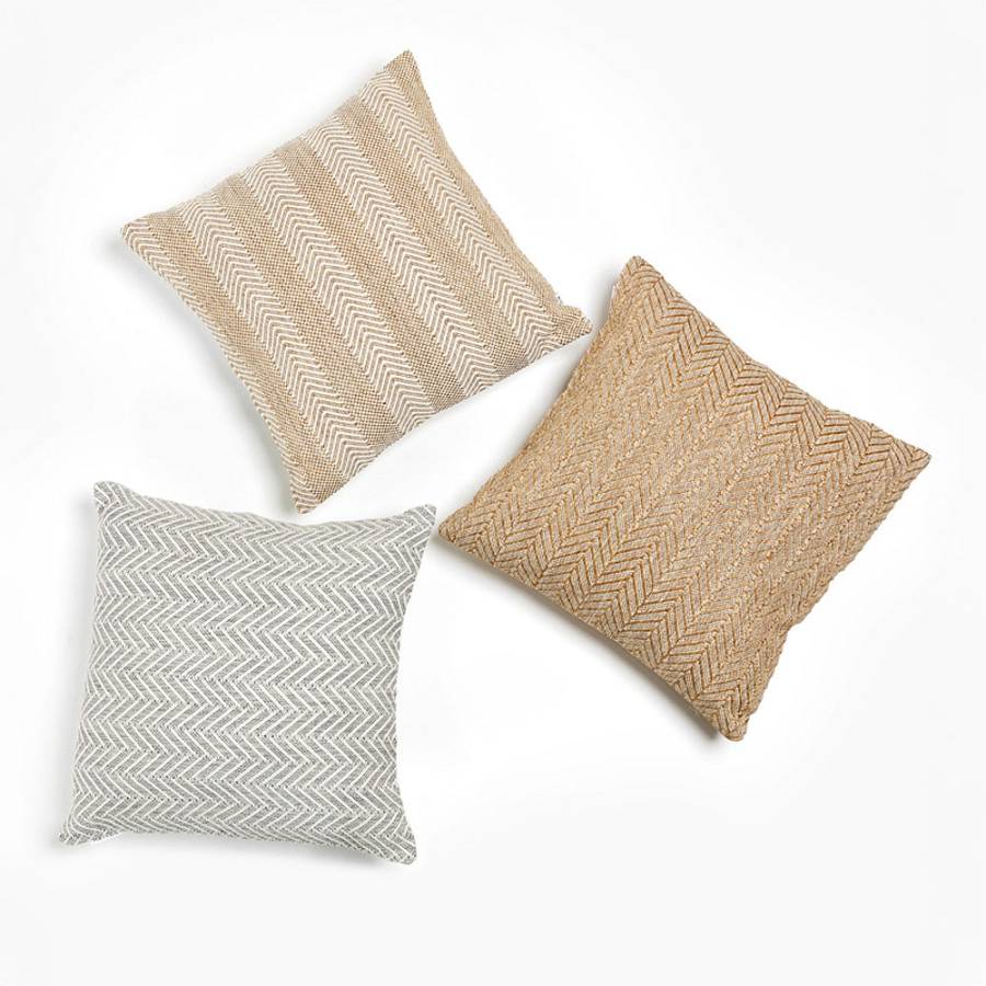 KUNAL ΔΙΑΚΟΣΜΗΤΙΚΟ ΜΑΞΙΛΑΡΙ ΕΞΩΤΕΡΙΚΟΥ ΧΩΡΟΥ 45x45cm ΥΦΑΣΜΑ ΜΠΕΖ POLYESTER