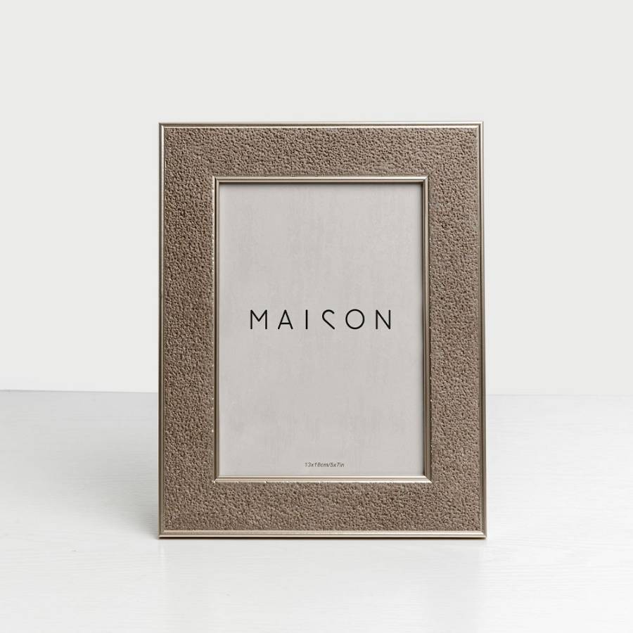 RELIEF ΚΟΡΝΙΖΑ 18.6x1.2x23.7cm POLYRESIN PURO ΑΣΗΜΙ ΓΥΑΛΙ