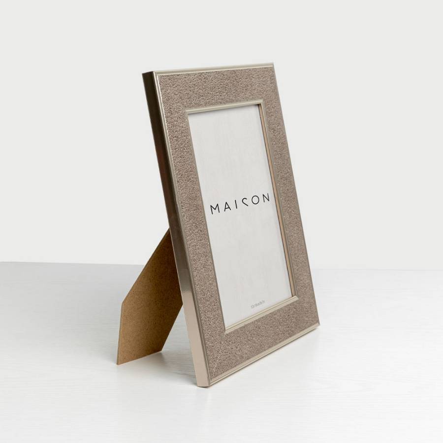 RELIEF ΚΟΡΝΙΖΑ 18.6x1.2x23.7cm POLYRESIN PURO ΑΣΗΜΙ ΓΥΑΛΙ