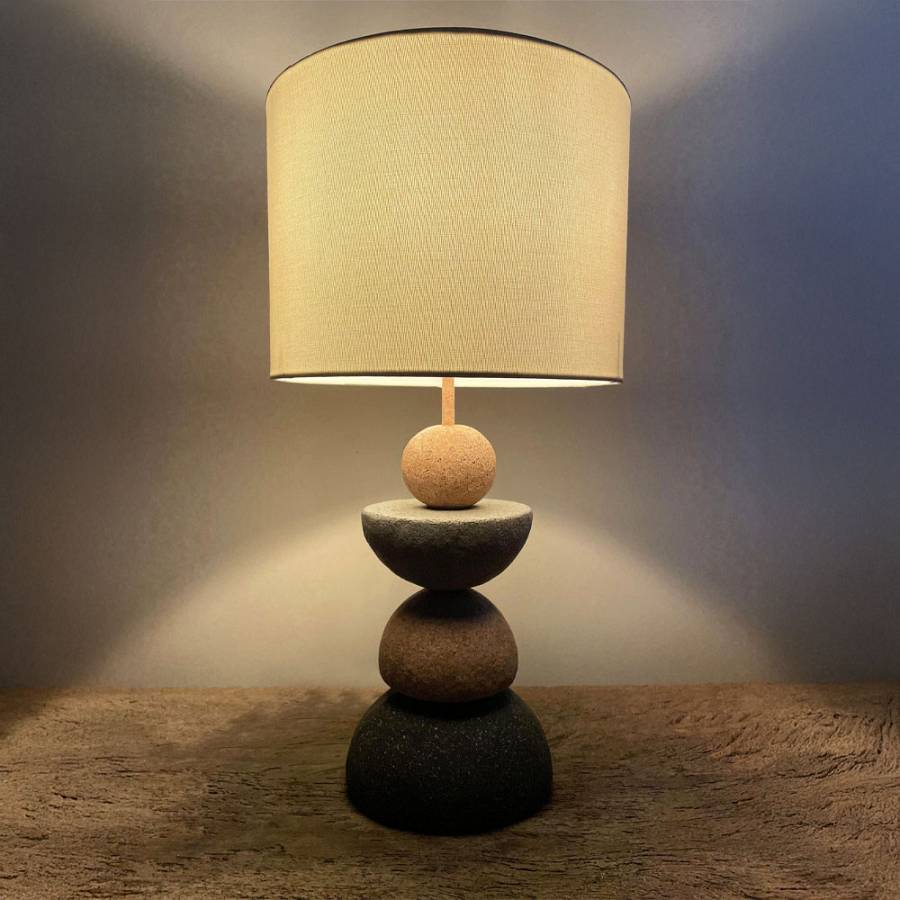 ZENSTONE A ΦΩΤΙΣΤΙΚΟ ΕΠΙΤΡΑΠΕΖΙΟ 25.5x25.5x49cm POLYRESIN ΠΟΛΥΧΡΩΜΟ ΥΦΑΣΜΑ ΛΕΥΚΟ