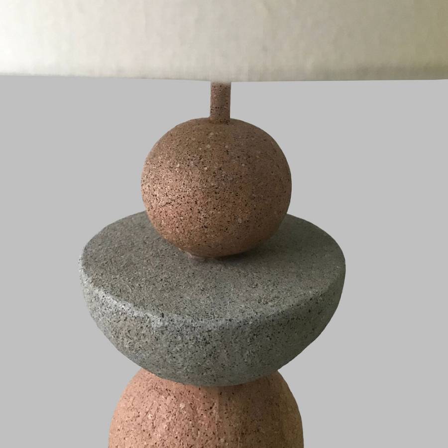 ZENSTONE A ΦΩΤΙΣΤΙΚΟ ΕΠΙΤΡΑΠΕΖΙΟ 25.5x25.5x49cm POLYRESIN ΠΟΛΥΧΡΩΜΟ ΥΦΑΣΜΑ ΛΕΥΚΟ