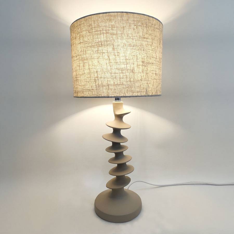 STRIO ΦΩΤΙΣΤΙΚΟ ΕΠΙΤΡΑΠΕΖΙΟ 28x28x61cm RESIN ΜΠΕΖ ΛΙΝΟ ΜΠΕΖ