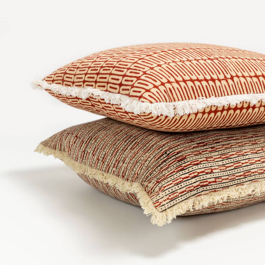 FIRED BRICK A ΔΙΑΚΟΣΜΗΤΙΚΟ ΜΑΞΙΛΑΡΙ 50x50cm ΒΑΜΒΑΚΙ ΚΕΡΑΜΙΔΙ ΜΠΕΖ ΒΙΣΚΟΖΗ