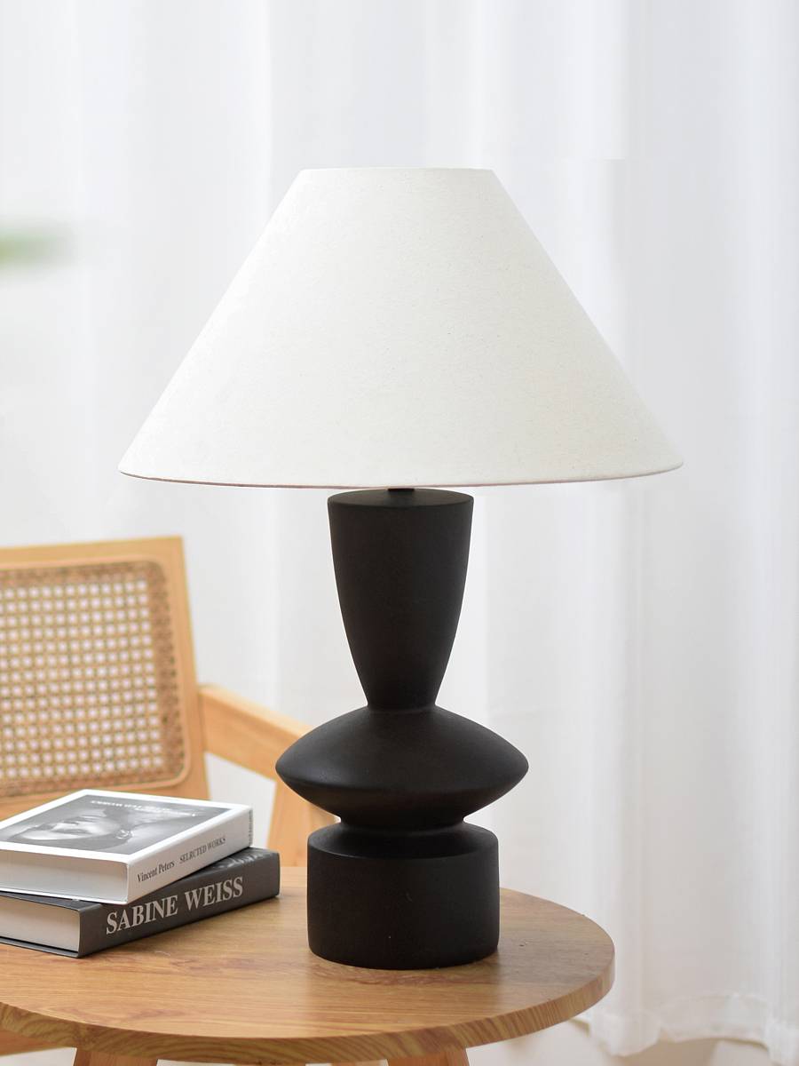 ATIENO ΦΩΤΙΣΤΙΚΟ ΕΠΙΤΡΑΠΕΖΙΟ 41x41x62cm RESIN ΜΑΥΡΟ ΛΙΝΟ ΓΚΡΙ