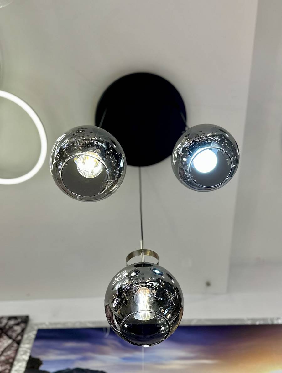 Γυάλινο πολύφωτο