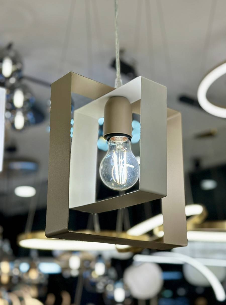 ΜΕΤΑΛΛΙΚΟ ΠΟΛΥΦΩΤΟ