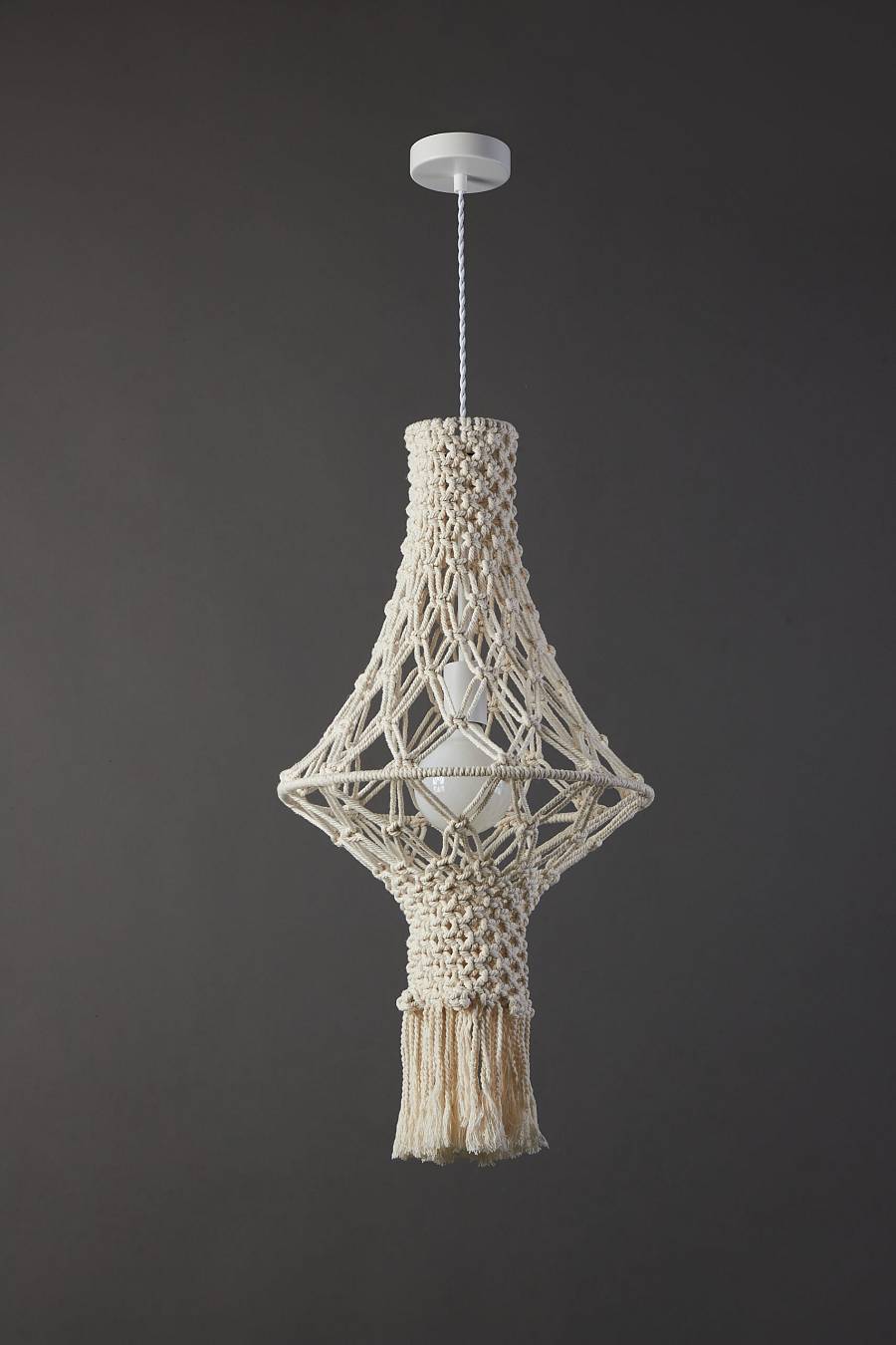 PDC 6819 ΚΡΕΜΑΣΤΟ ΜΟΝΟΦΩΤΟ ΜΑΚΡΑΜΕ ΛΕΥΚΟ 35 ΕΚ ΚΩΝΟΣ ΚΡΟΣΙΑ