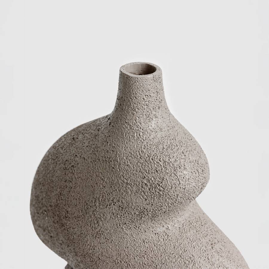 LUBANG ΒΑΖΟ 13x13x30cm POLYRESIN ΓΚΡΙ